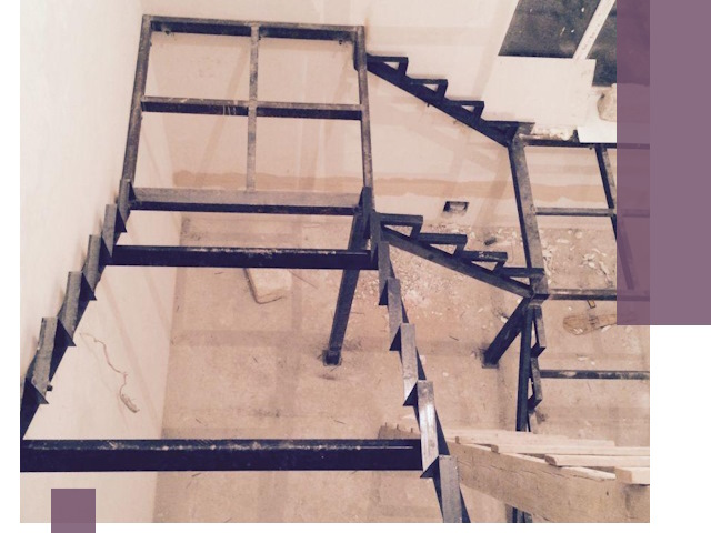 Монтаж лестниц на металлокаркасе в Архангельске быстро и качественно