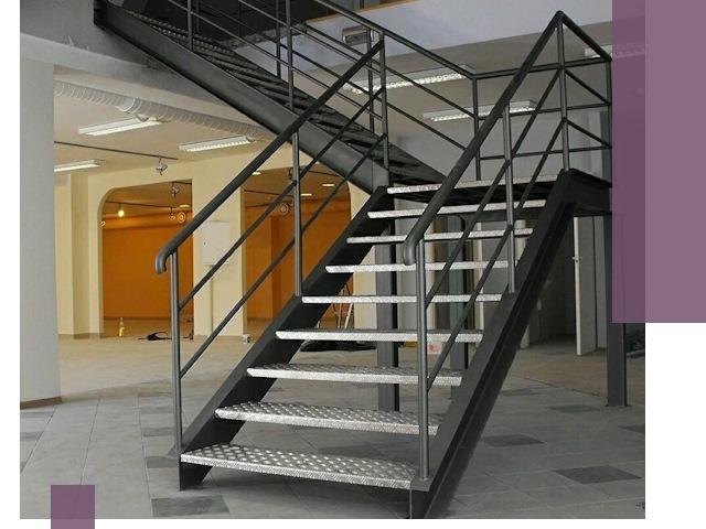 Лестницы для офиса в Архангельске: изготовление, монтаж, демонтаж