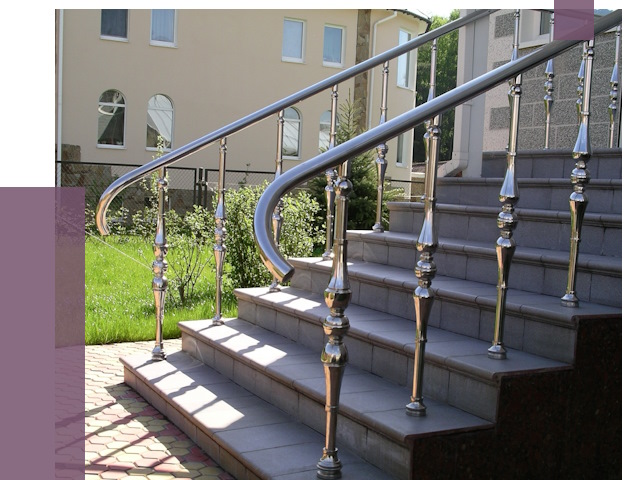 Перила для крыльца в Архангельске от 10795 руб. — монтаж ПРОЛЁТ-Рхн