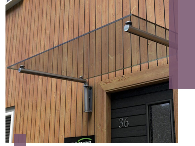 Стеклянные козырьки на входы и фасады в Архангельске