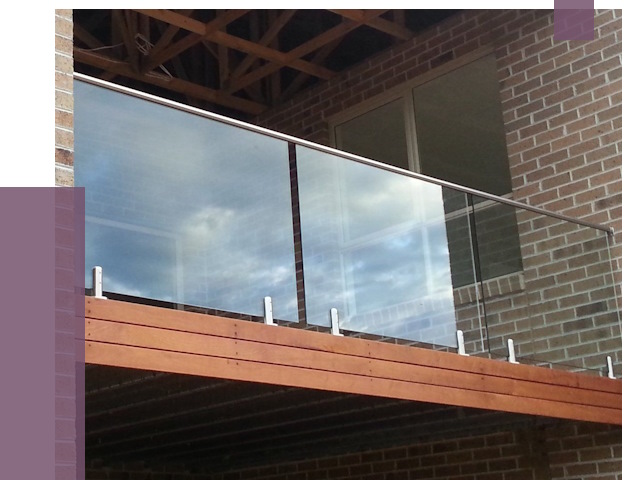 Стеклянные парапеты на крыше и террасе в Архангельске от 11566 руб. | ПРОЛЁТ-Рхн